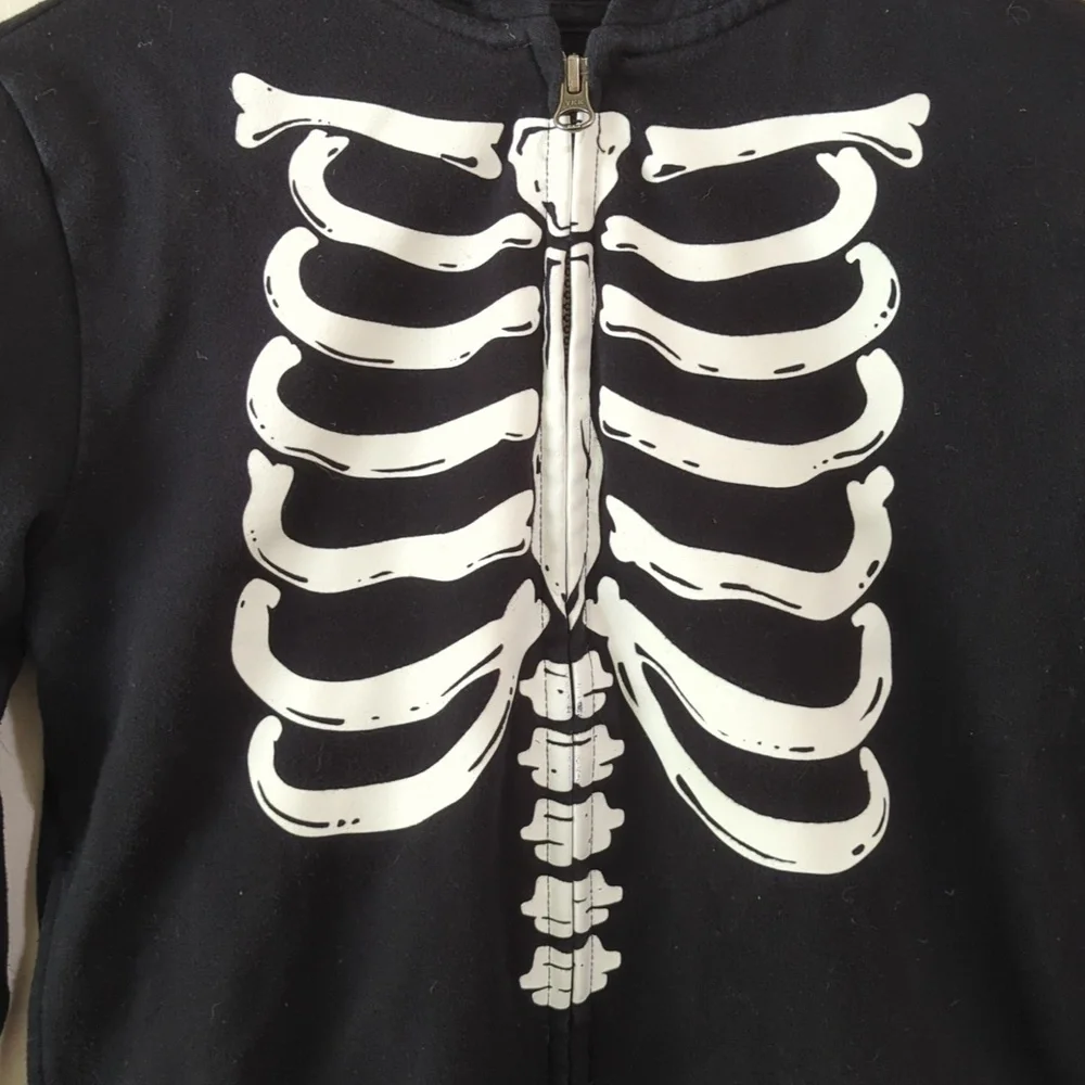 The Children's Place Black & White Skeleton Full Zip Hoodie Size Medium (7/8)